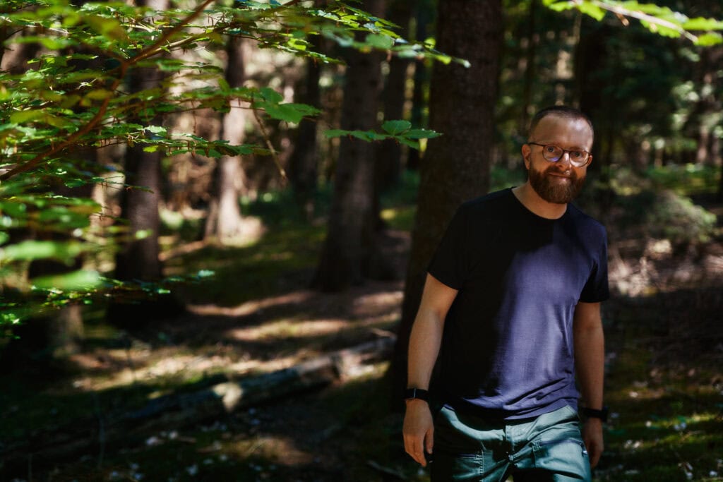 Leon Warnke systemisches Coaching im Wald bei Plön